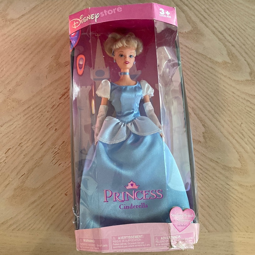 Disney Princess Cinderella Barbie Doll.  She’s still in the box. Pre-owned.